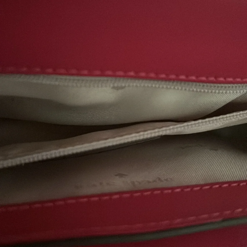 Kate spade ♠️ crossbody - Picture 8 of 12